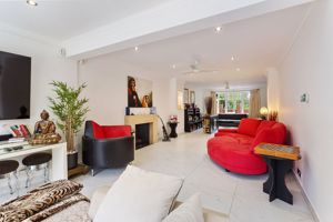 Photo 11- click for photo gallery